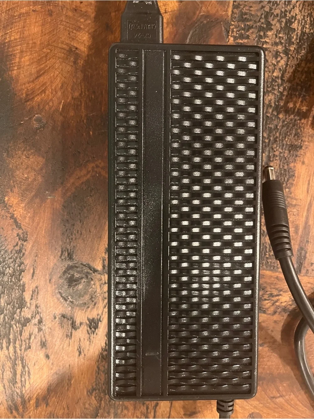 Genuine Li-ON Battery Charger